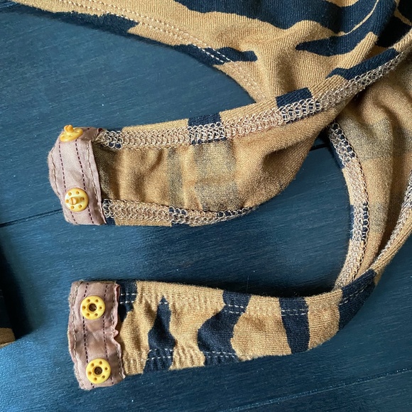 ASOS DESIGN High Neck Bodysuit in Animal Print - Picture 11 of 11